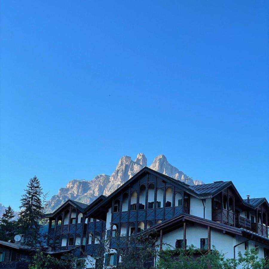 פיירה די פרימיירו Hotel Isolabella Wellness מראה חיצוני תמונה