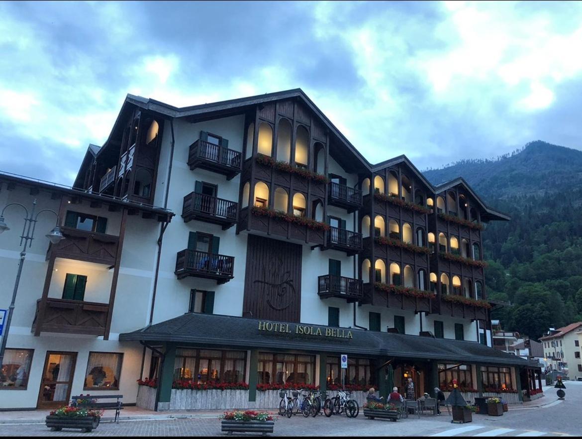 פיירה די פרימיירו Hotel Isolabella Wellness מראה חיצוני תמונה
