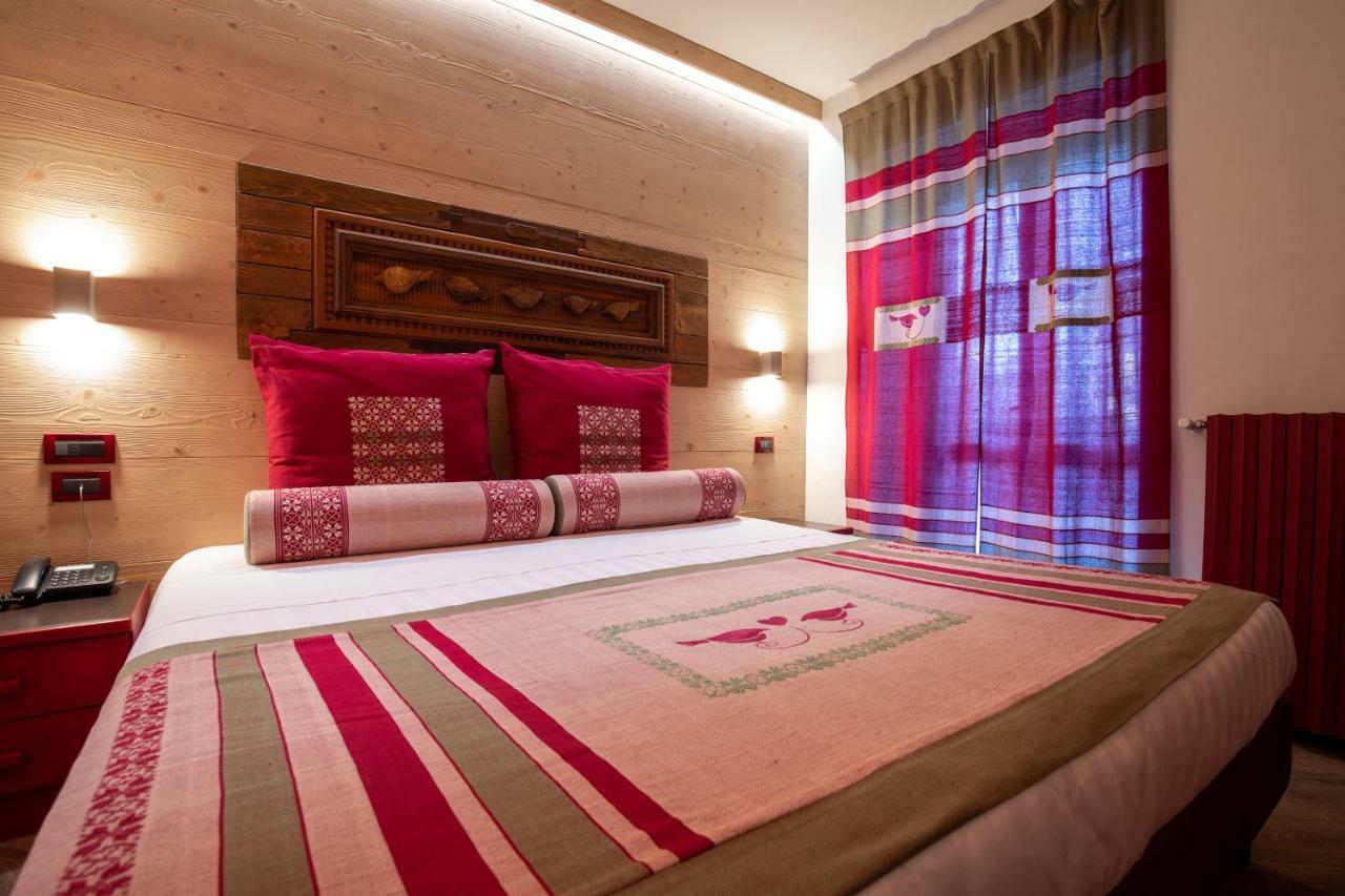 פיירה די פרימיירו Hotel Isolabella Wellness מראה חיצוני תמונה