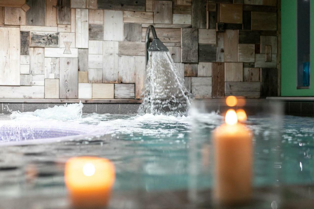 פיירה די פרימיירו Hotel Isolabella Wellness מראה חיצוני תמונה